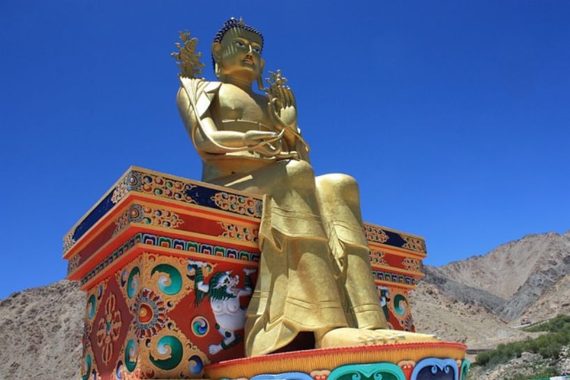 Festivities and Scenic Beauty in India