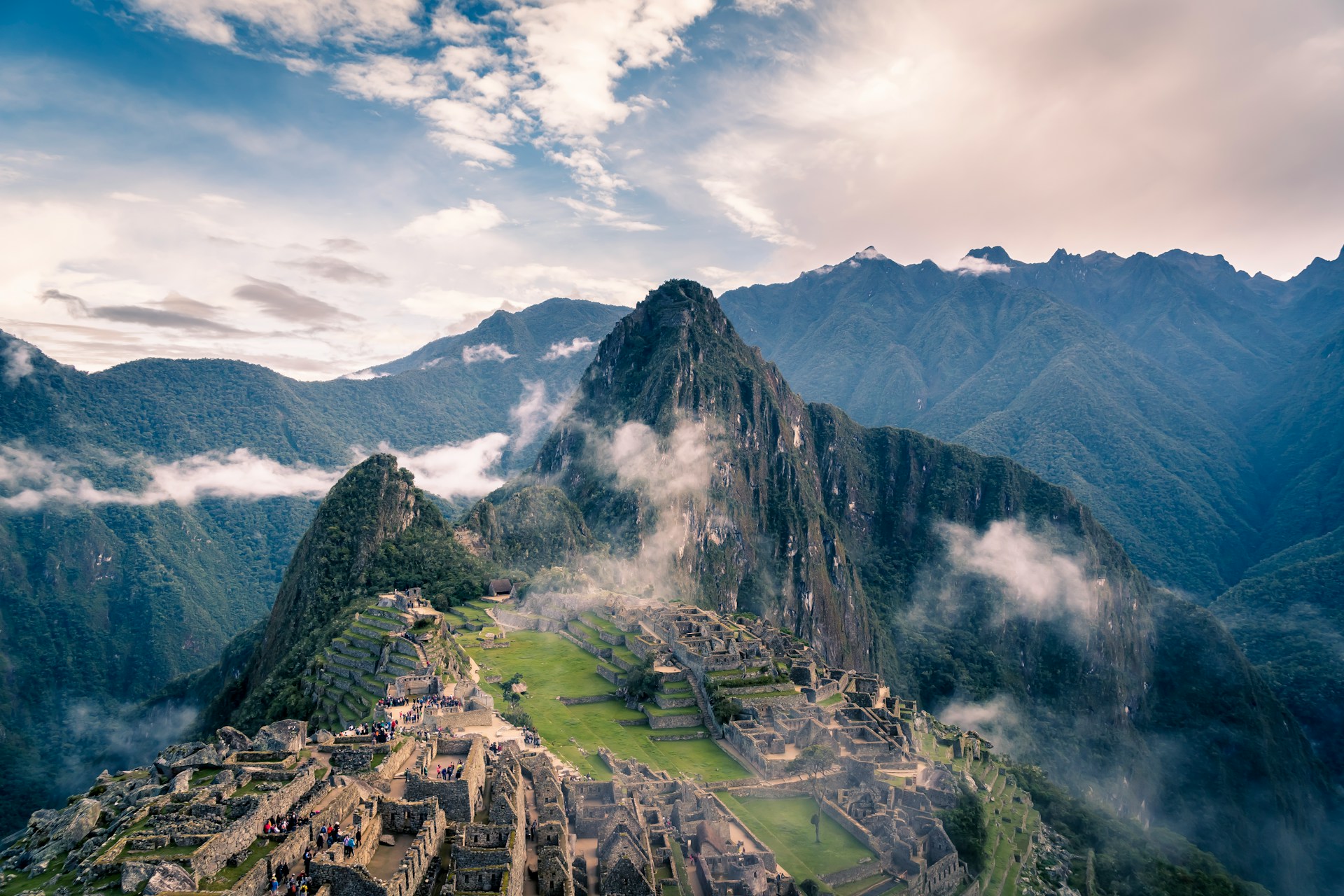 ENJOY PERU’S CRISP ANDEAN WEATHER