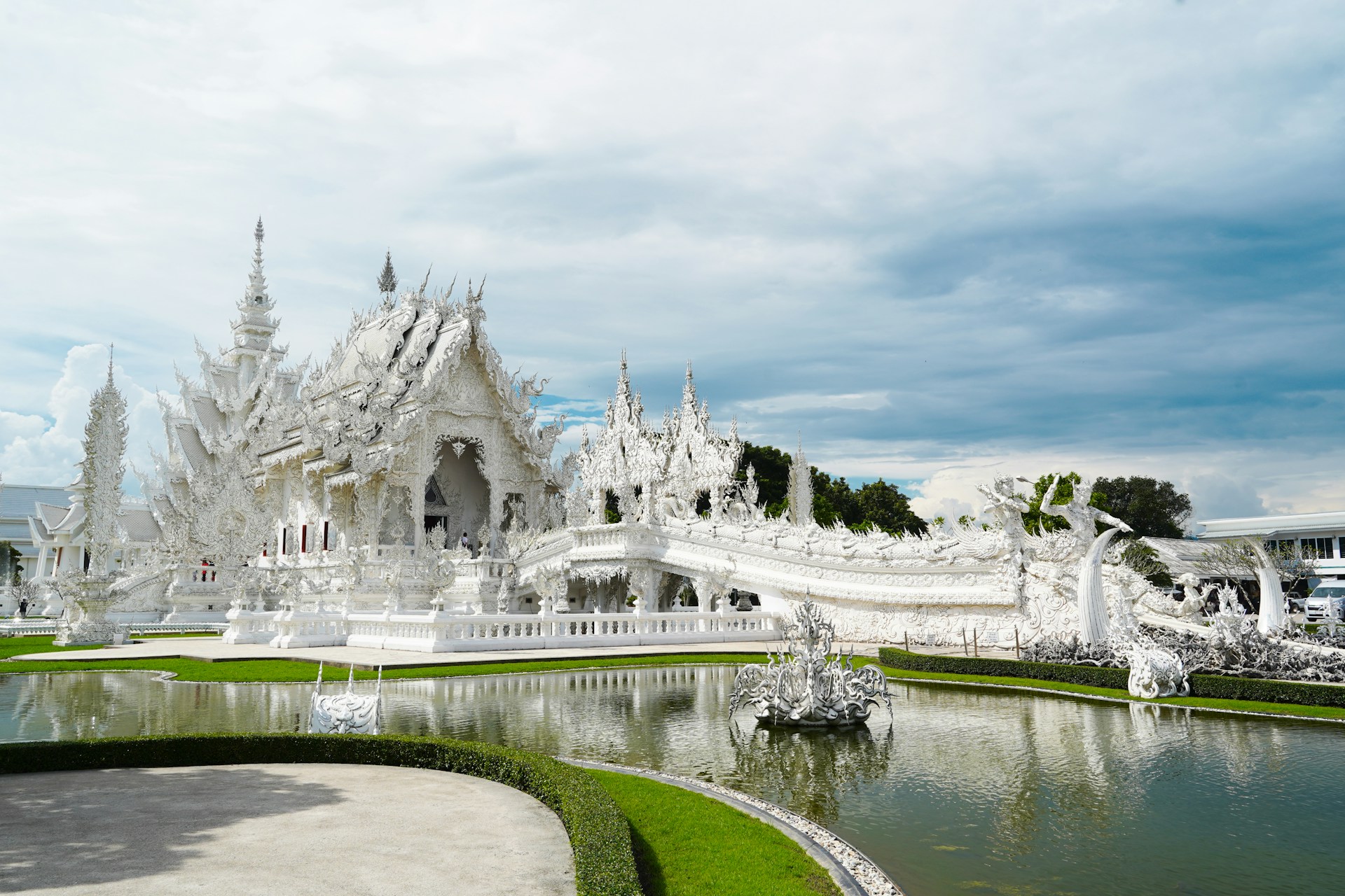 CELEBRATE SPRING IN THAILAND