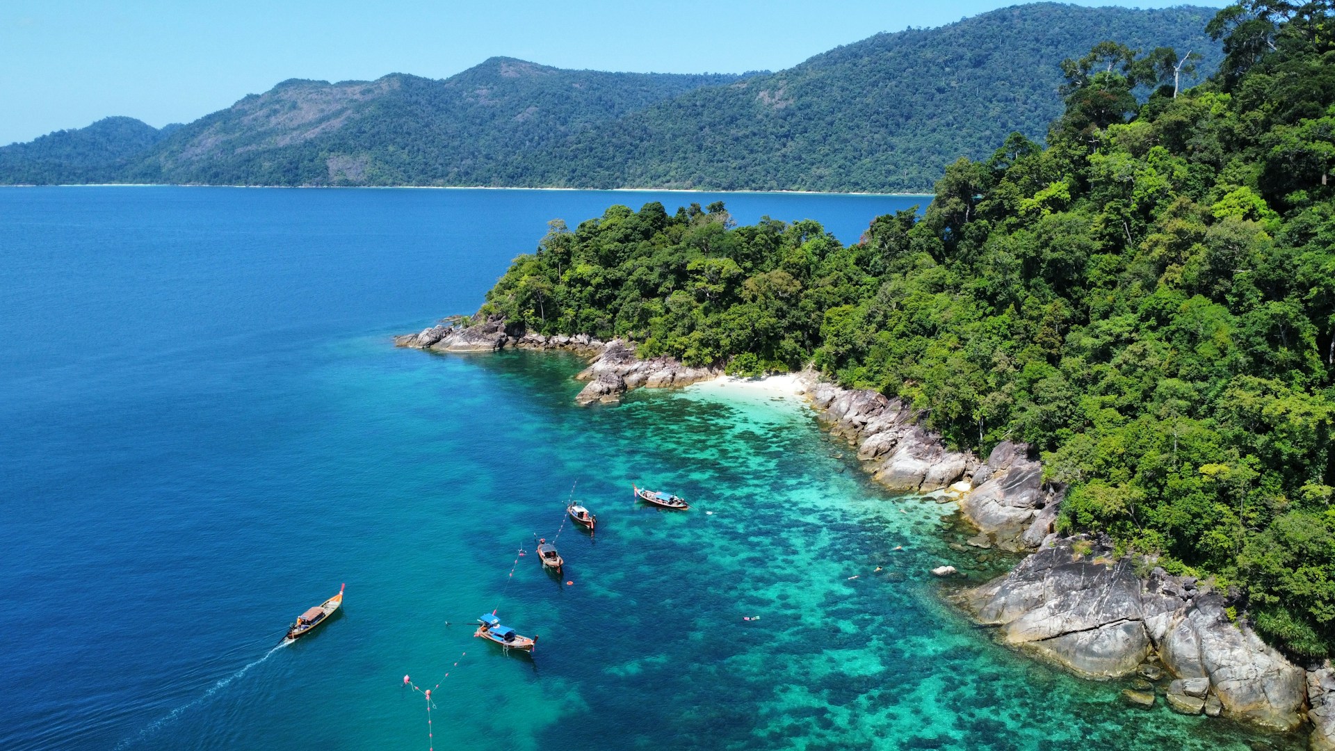 WITNESS THAILAND’S TRANSITIONAL BEAUTY
