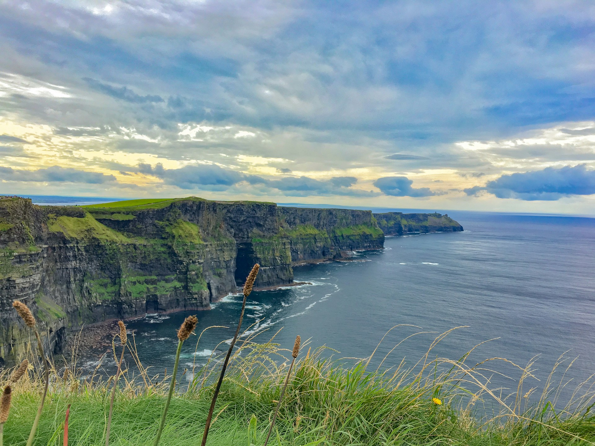 WELCOME SPRING WITH IRELAND’S NATURAL BEAUTY