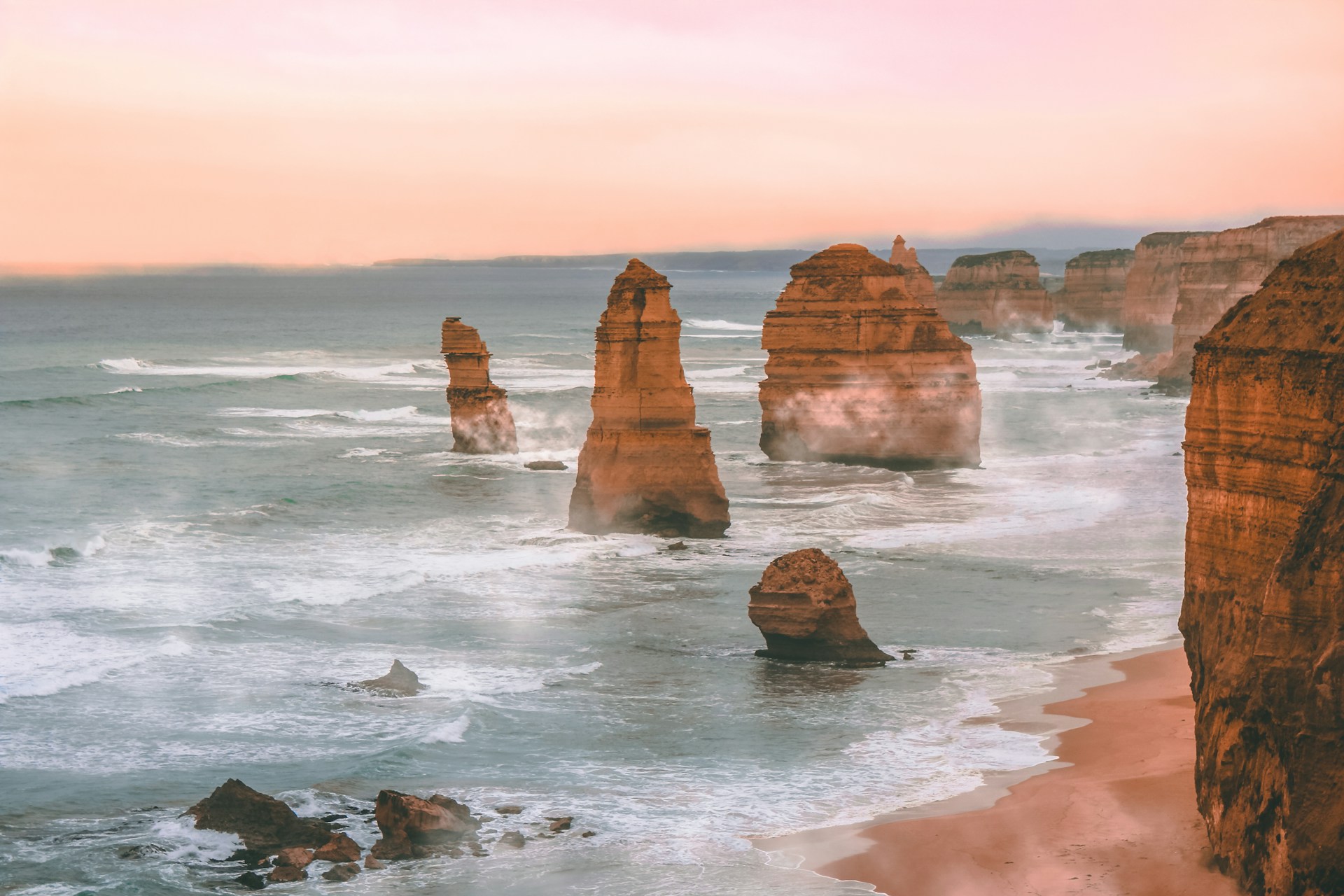 WITNESS AUSTRALIA’S SPRING SPLENDOR