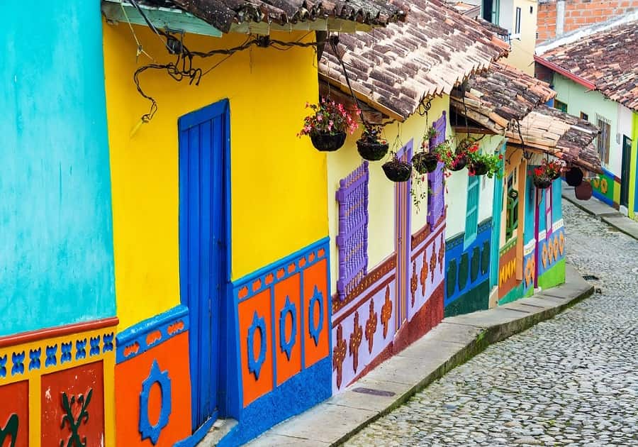 EXPLORE COLOMBIA’S SUNNY HIGHLANDS