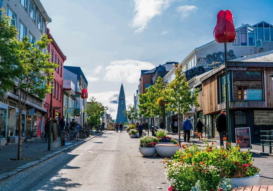 DISCOVER ICELAND’S COZY WINTER CHARM