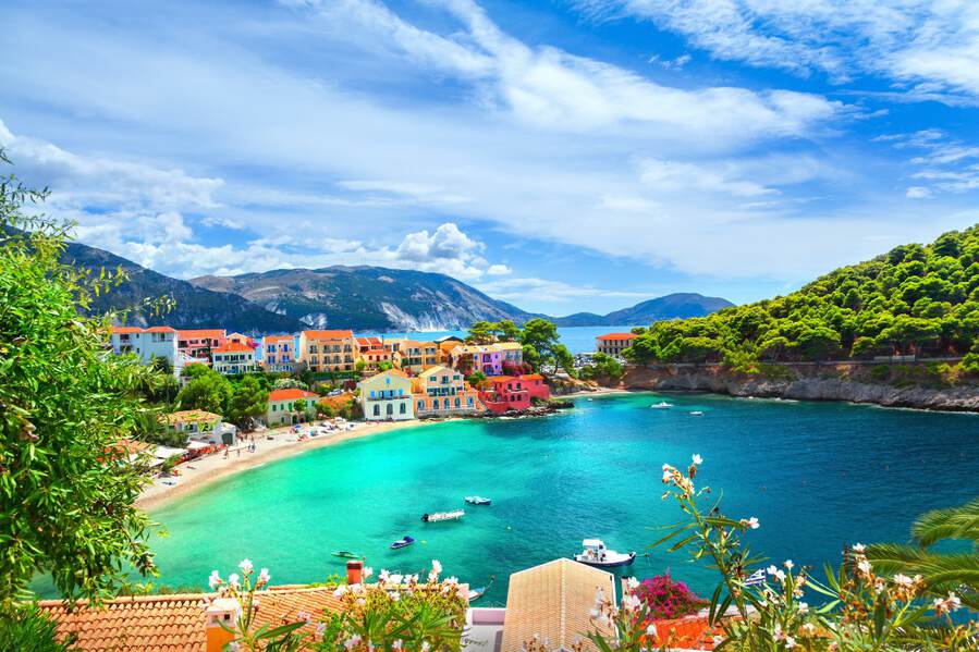 Enjoy the Beauty of Greece Before the Crowds Arrive