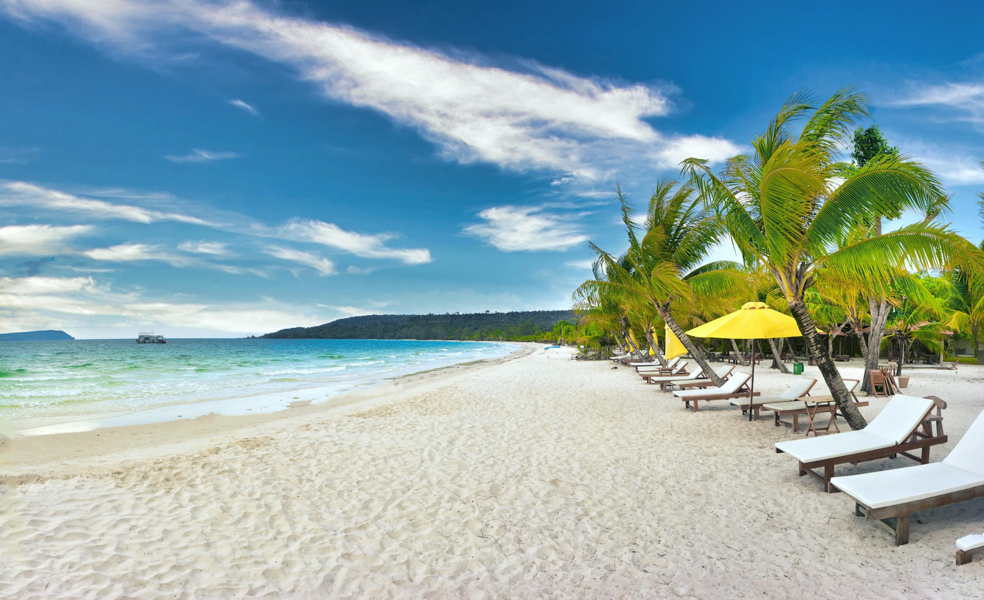 Festive Warmth and Coastal Bliss