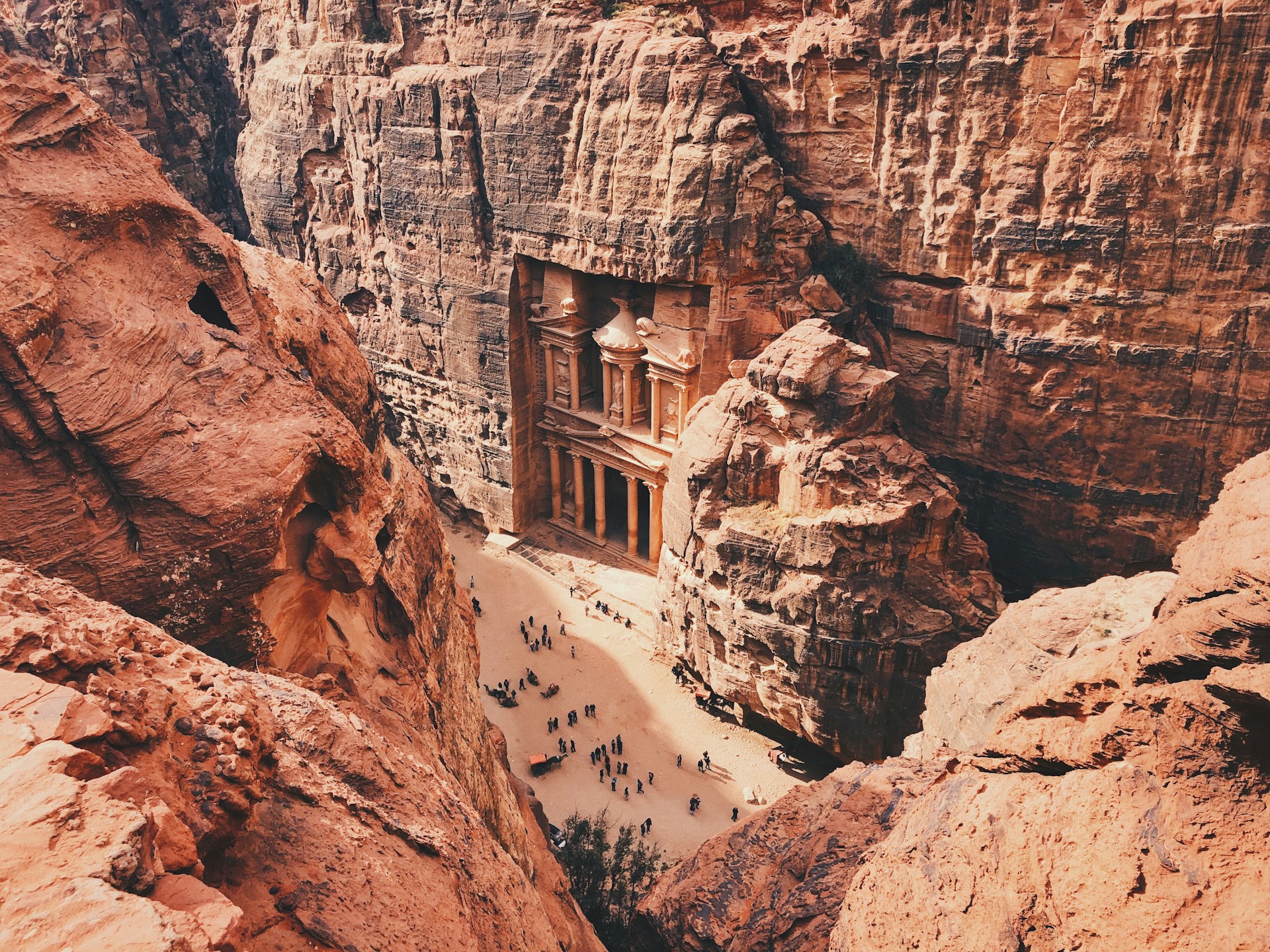 Winter’s Serene Desert Charm
