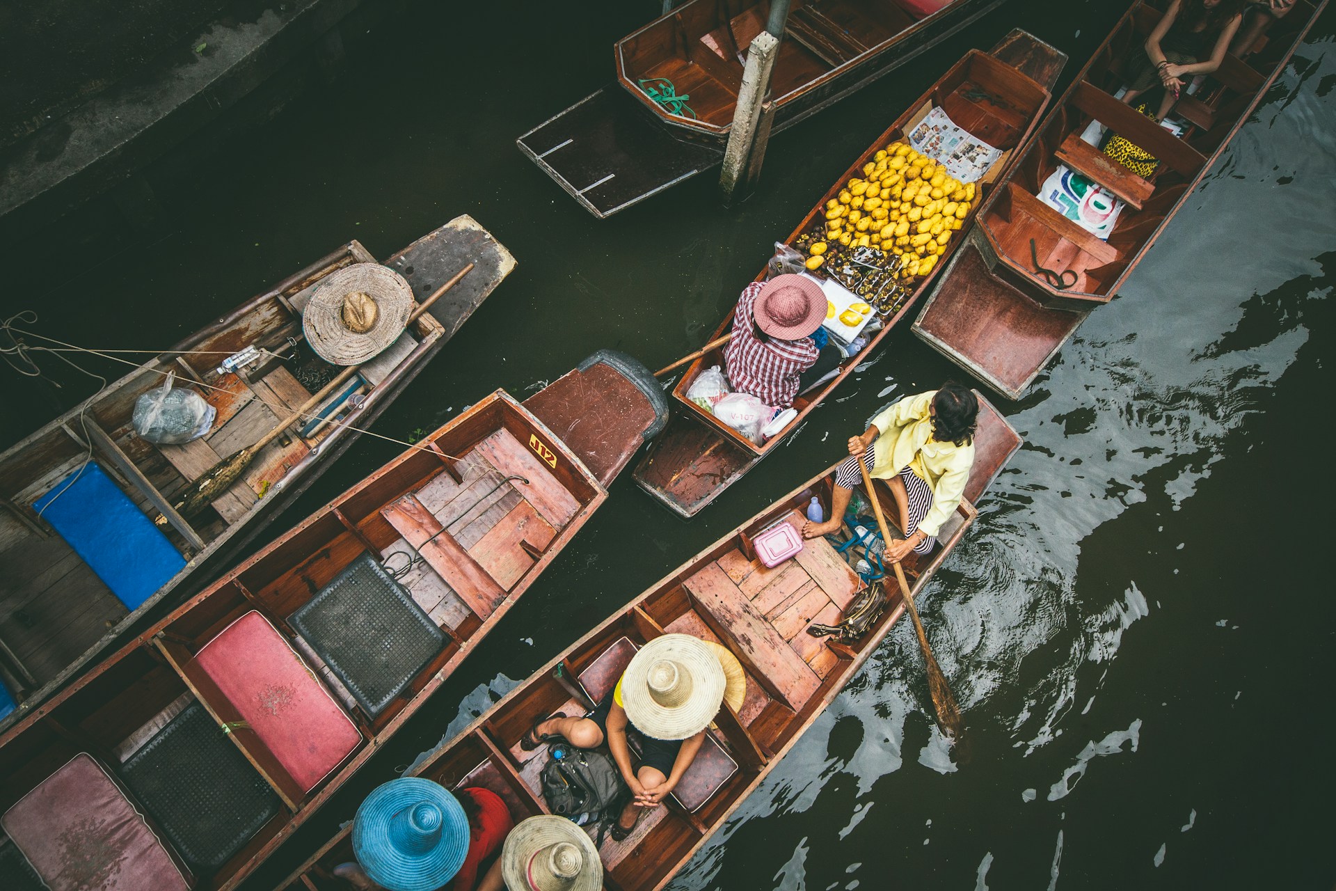 Damnoen Saduak Floating Market