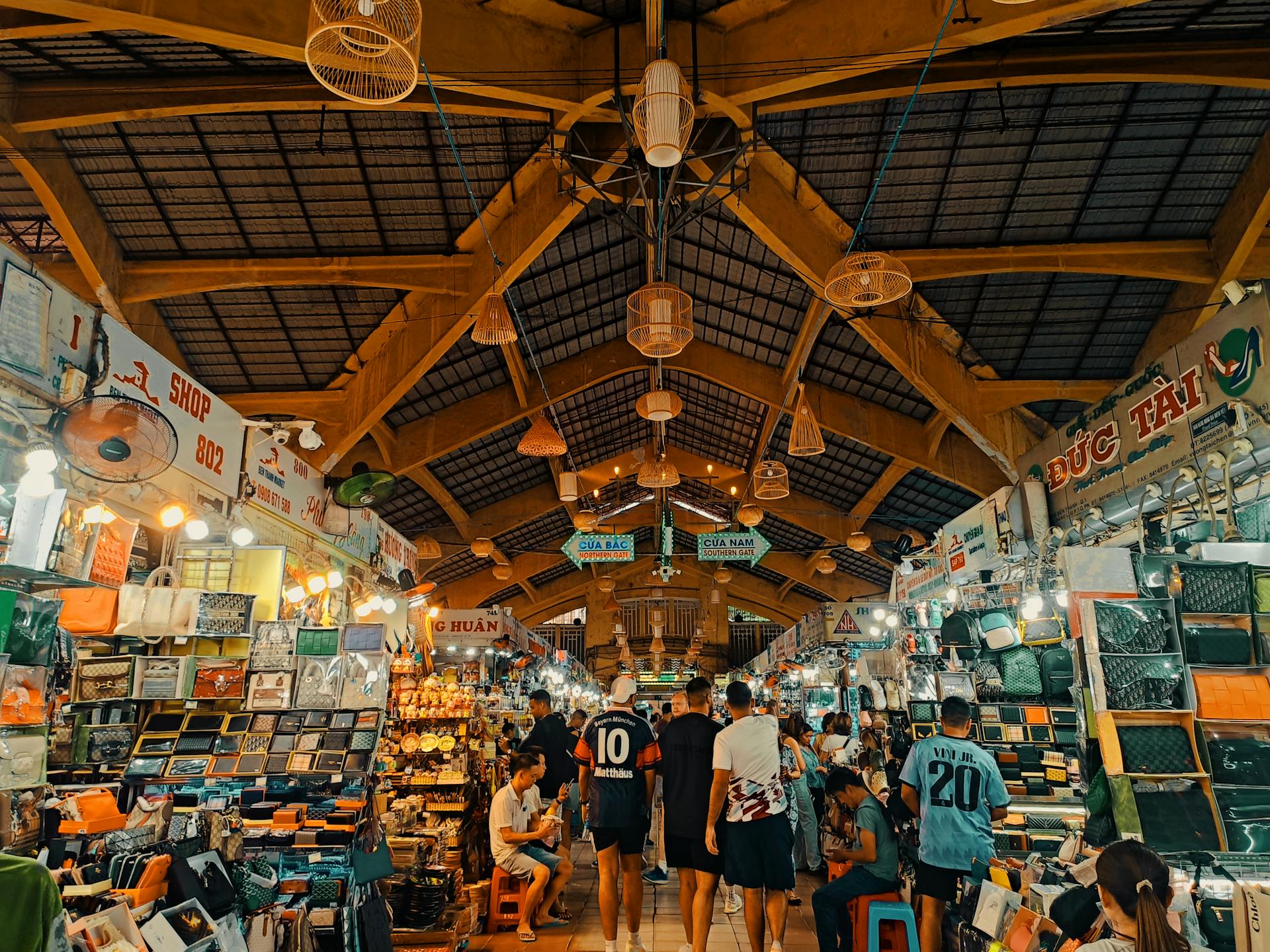 Bến Thành Market
