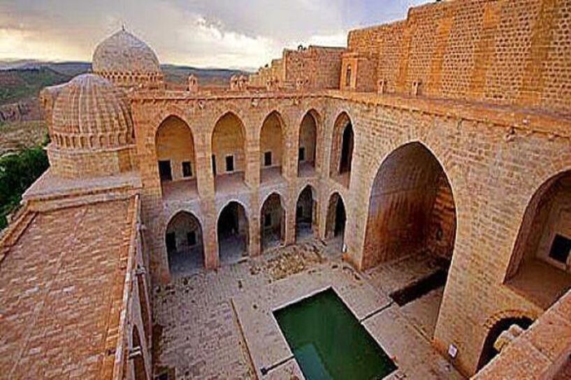 Zinciriye Medrese