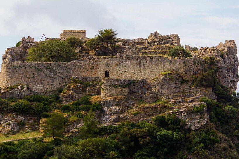 Angelokastro Castle