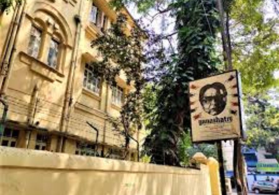 Discover the Legacy of Satyajit Ray at His Residence