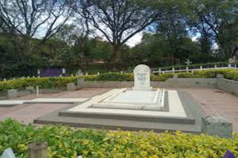 Baden-Powell Museum and Grave