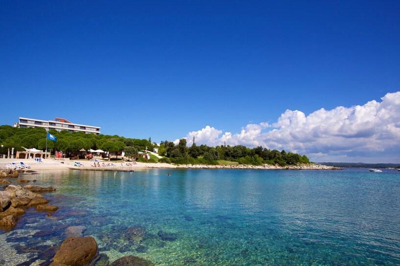Red Island (Crveni Otok)