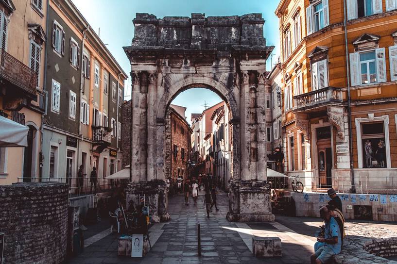 Arch of the Sergii