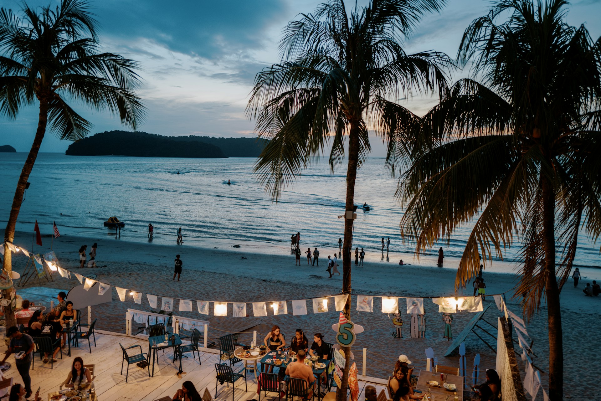Pantai Cenang & Pantai Tengah