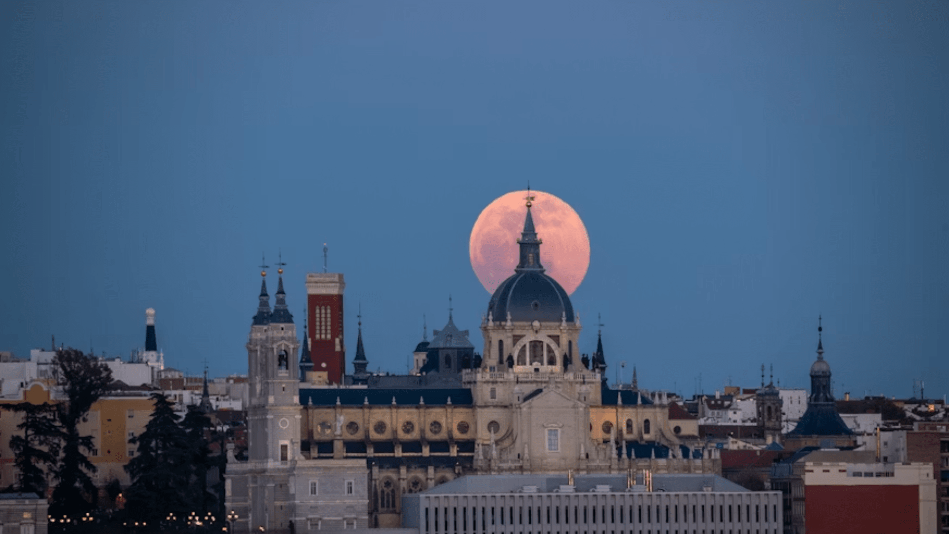 Spain Eclipse Explorer