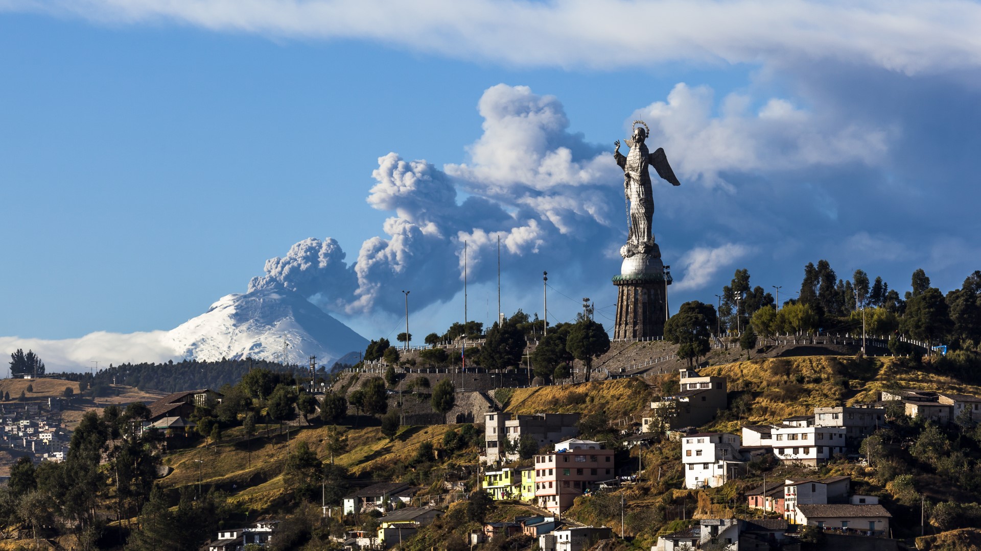 Glimpse of Quito